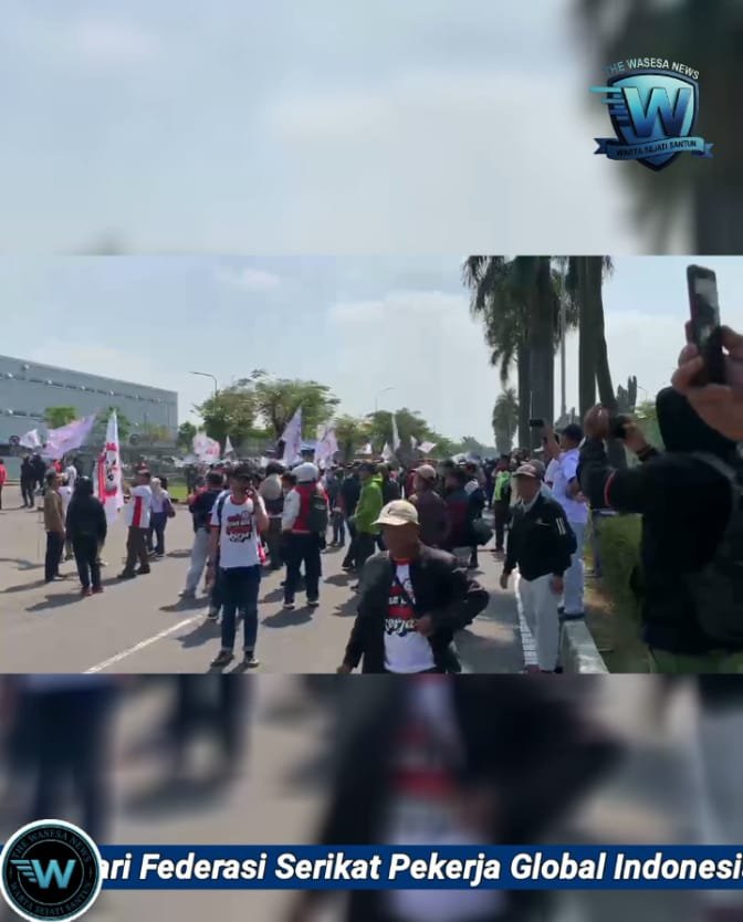 Buruh Kepung PT Indonesia Epson Industry Usai Dialog Wamenaker Batal. - thewasesanews.com
