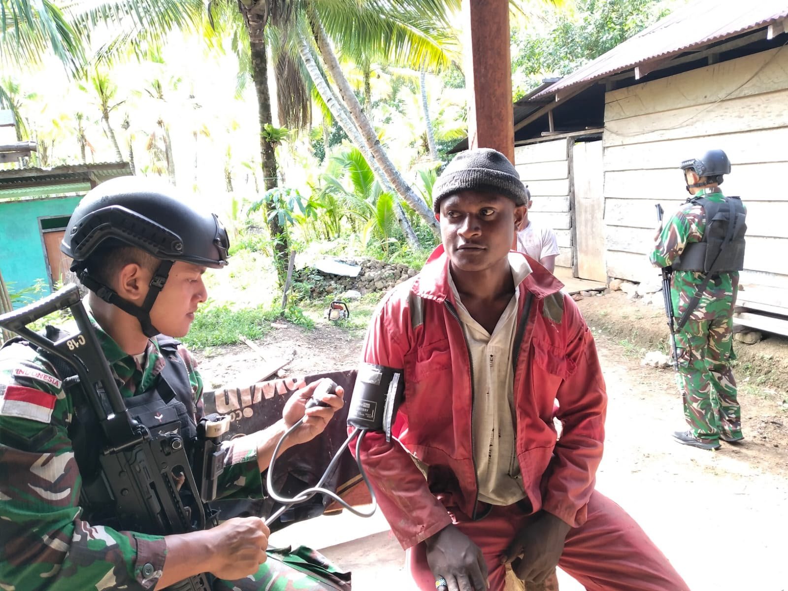 Satgas Yonif 410 Alugoro Gelar Yankes Gratis di Kaimana. - thewasesanews.com