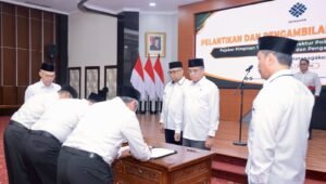 Menaker Yassierli Lantik Pejabat Baru Kemnaker. - thewasesanews.com