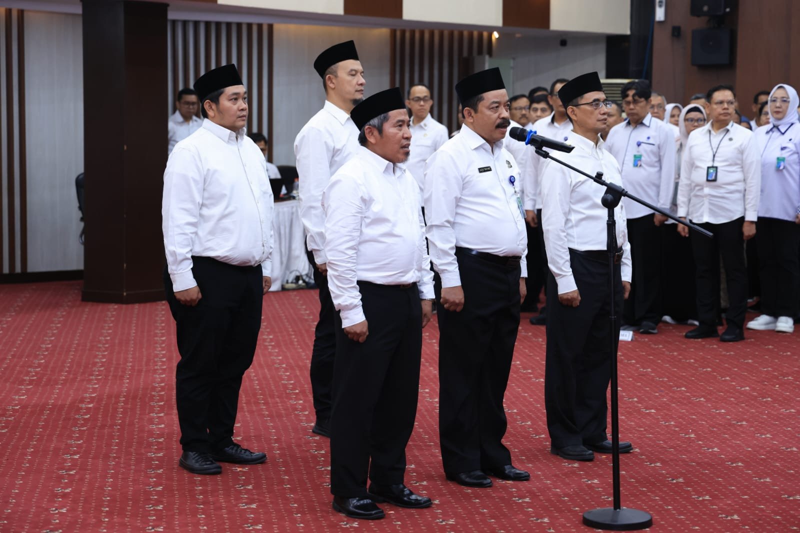 Menaker Yassierli Lantik Pejabat Baru Kemnaker. - thewasesanews.com