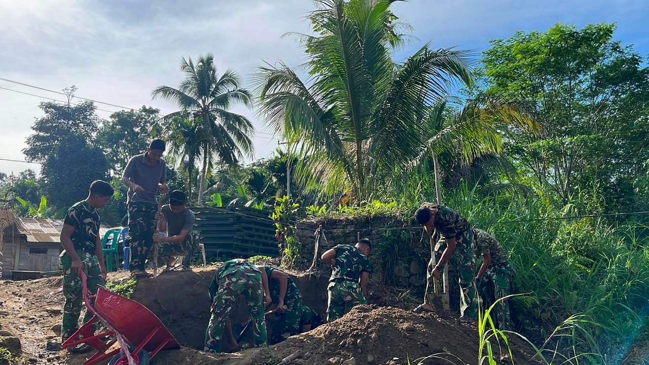 Satgas Bakti TNI Bangun Jembatan Bailey di Nias. - thewasesanews.com