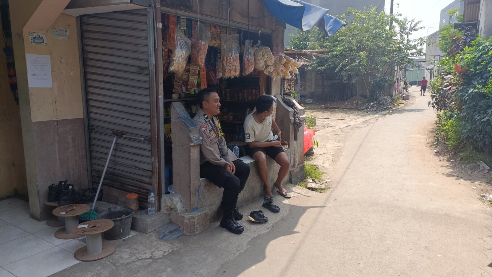Bhabinkamtibmas Polsek Cikupa Sambang Warga Tangerang. - thewasesanews.com