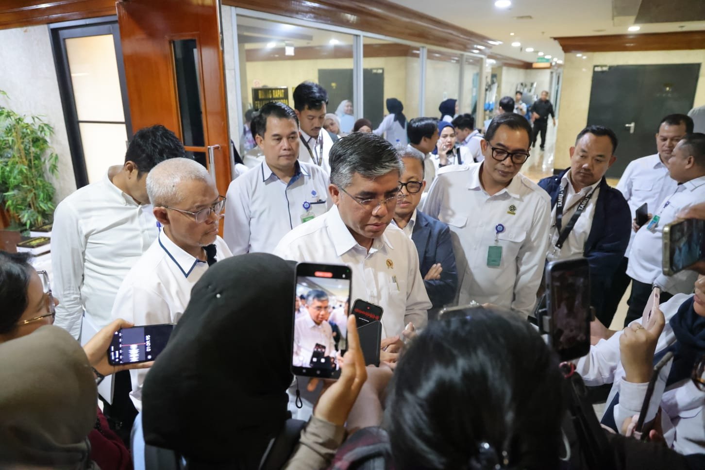 Kemnaker Perkuat Kualitas MagangHub 2026 Bersama DPR. - thewasesanews.com