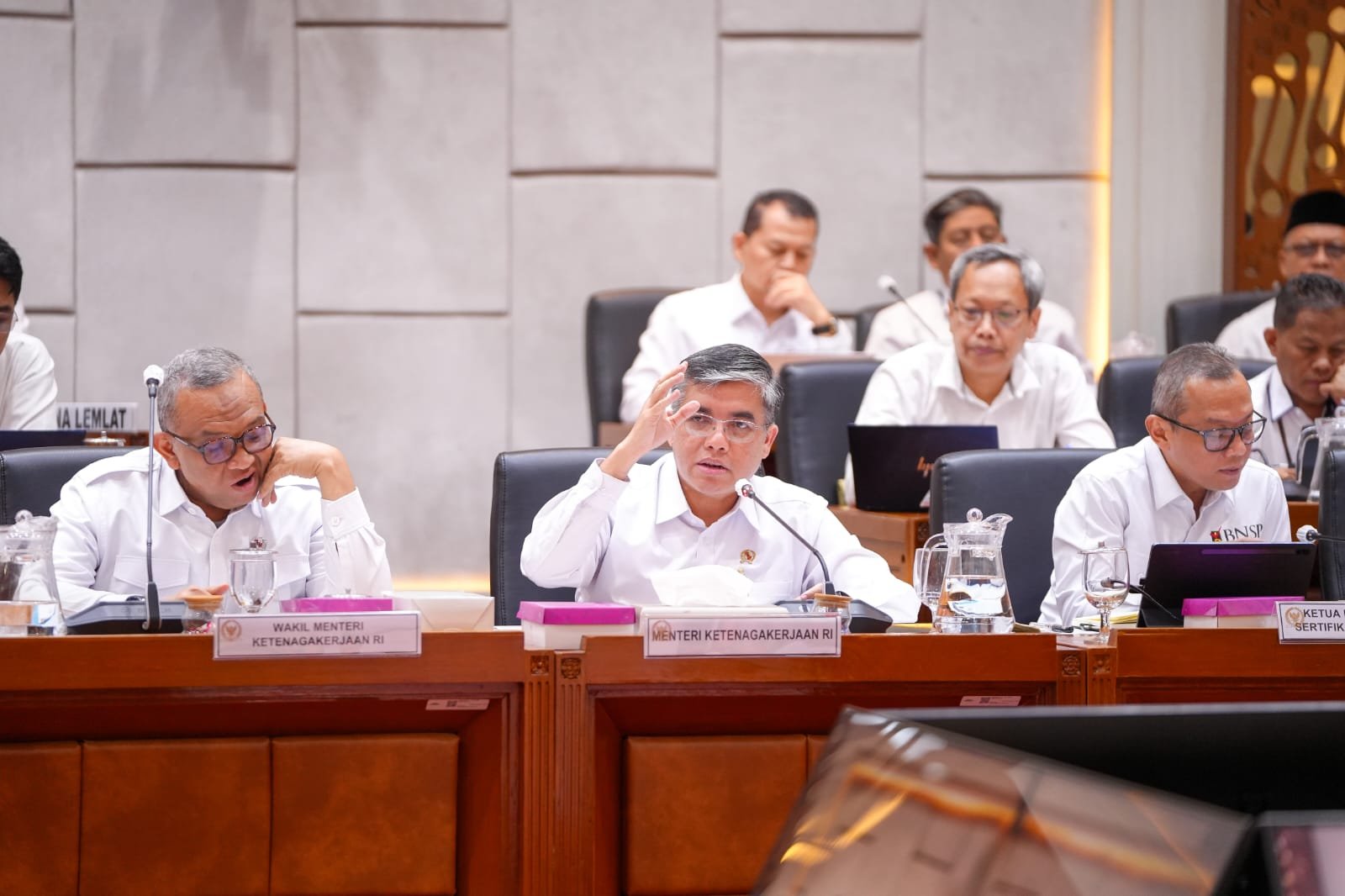 Kemnaker Perkuat Kualitas MagangHub 2026 Bersama DPR. - thewasesanews.com