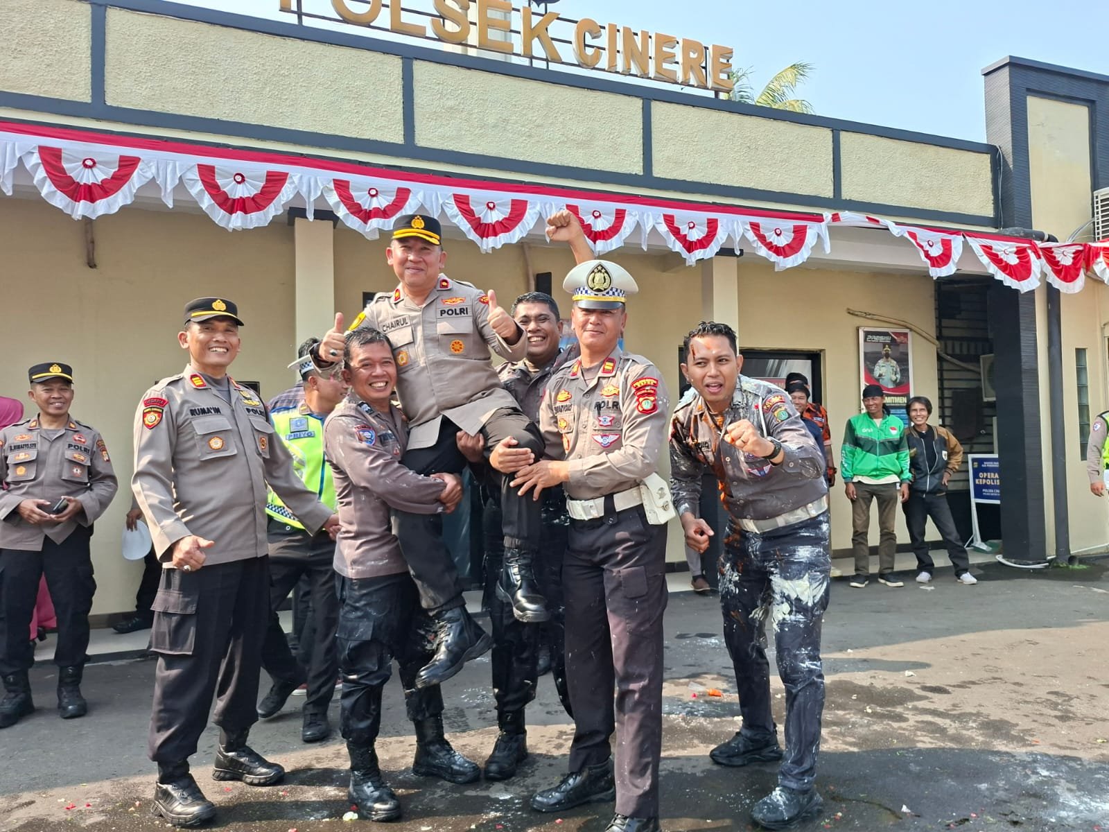 HUT Bhayangkara Polsek Cinere Gelar Syukuran Kenaikan Pangkat. - thewasesanews.com