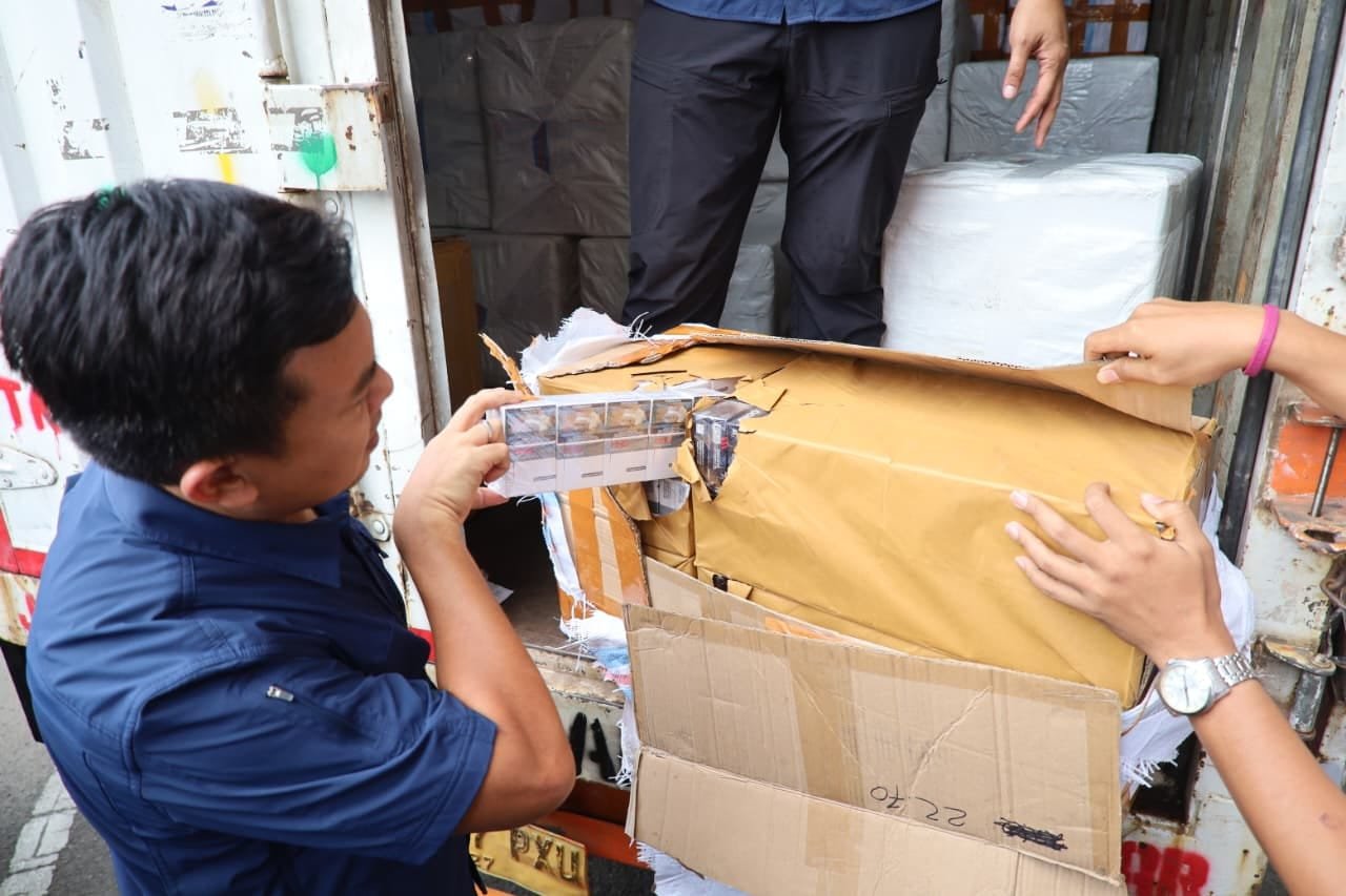 Ditreskrimsus Polda Banten Bongkar Sindikat Rokok Ilegal. - thewasesanews.com