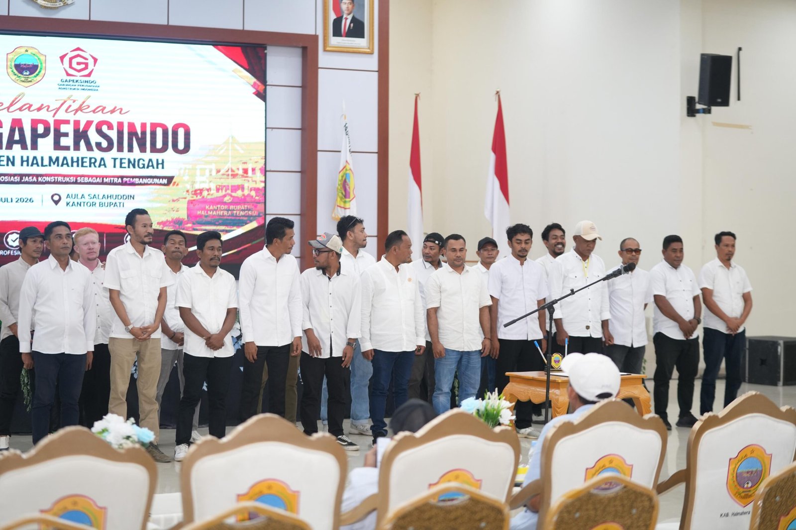 Bupati Lantik Pengurus GAPEKSINDO Halmahera Tengah. - thewasesanews.com