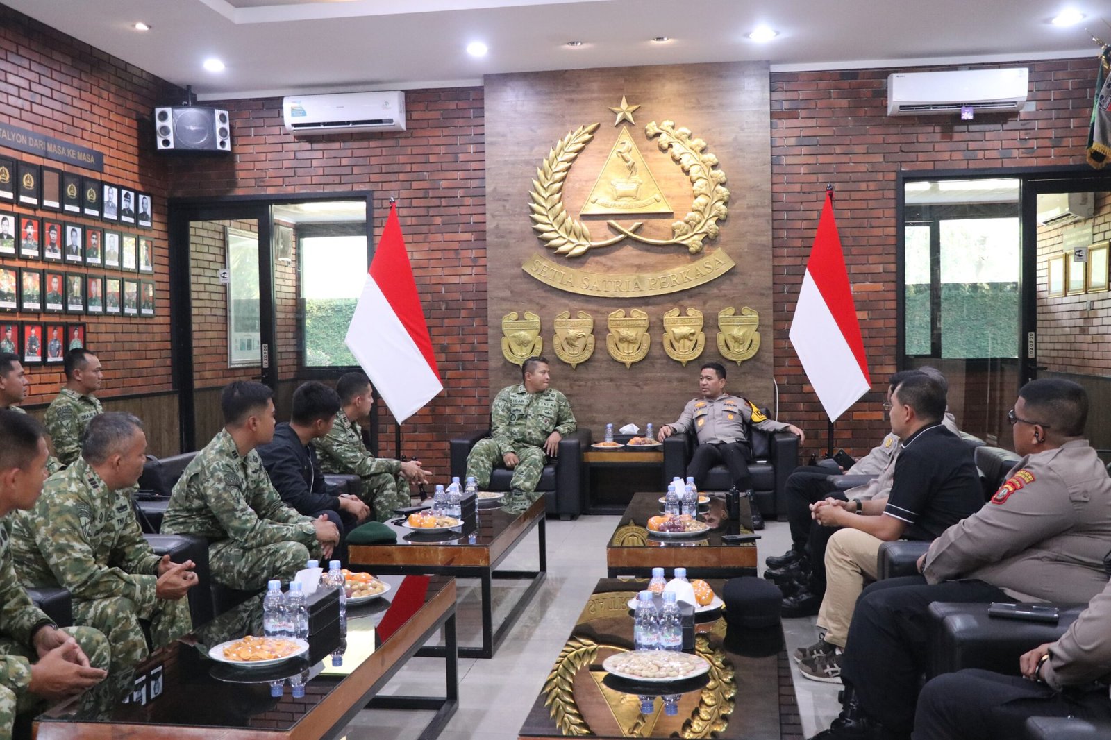 Sinergi Kapolres Tangerang Kota dan Yonif 203. - thewasesanews.com