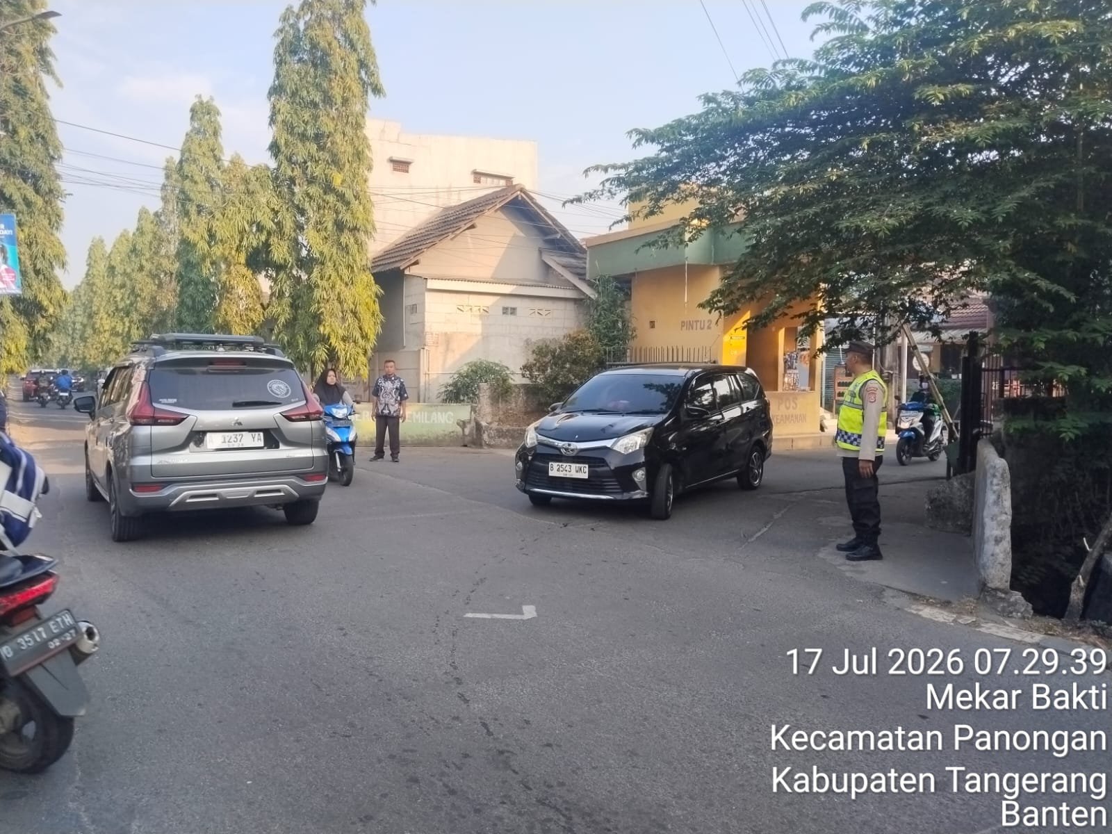 Strong Point Polsek Panongan Jaga Lalin Sekolah. - thewasesanews.com