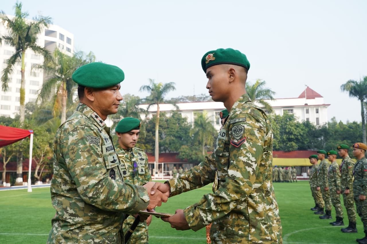 Penghargaan Kodam III/Siliwangi untuk Prajurit Berprestasi. -thewasesanews.com