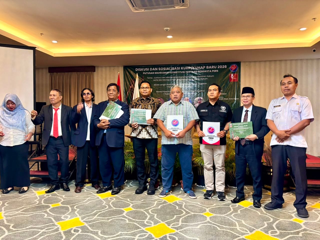 Dewan Pembina The Wasesa News Bedah KUHP Baru. - thewasesanews.com