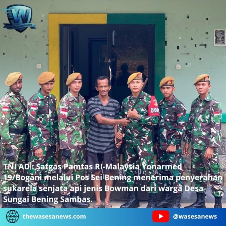 Satgas Yonarmed 19 Bogani Terima Senjata Api Warga Sambas. - thewasesanews.com