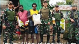 Satgas Yonif 123 Rajawali Salurkan Sembako di Suator. - thewasesanews.com