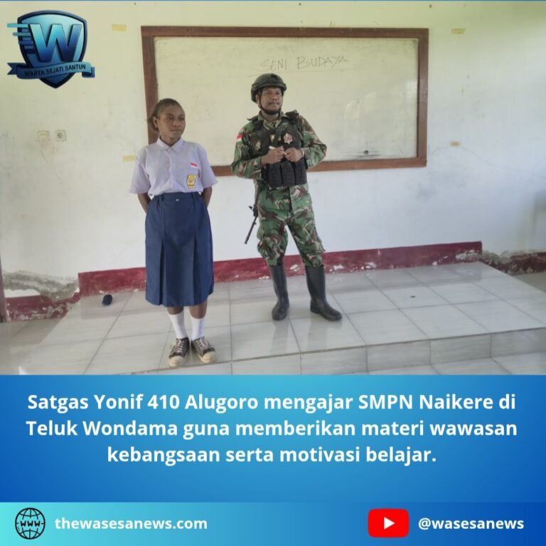 Satgas Yonif 410 Alugoro Mengajar SMPN Naikere. - thewasesanews.com
