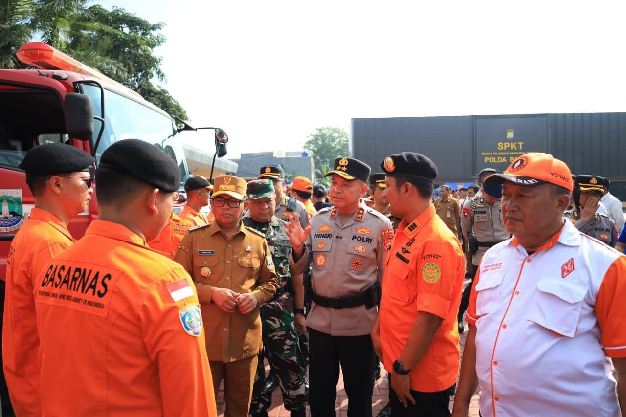 polda banten gelar apel siaga karhutla. - thewasesanews.com