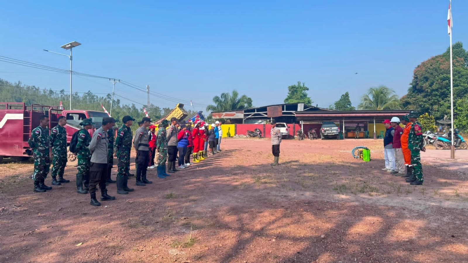 satgas yonarmed 13 gelar apel gabungan siaga karhutla di badau. - thewasesanews.com