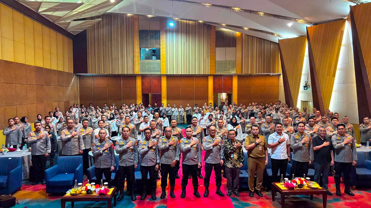 polres metro tangerang kota raih penghargaan pelayanan prima kategori a. - thewasesanews.com