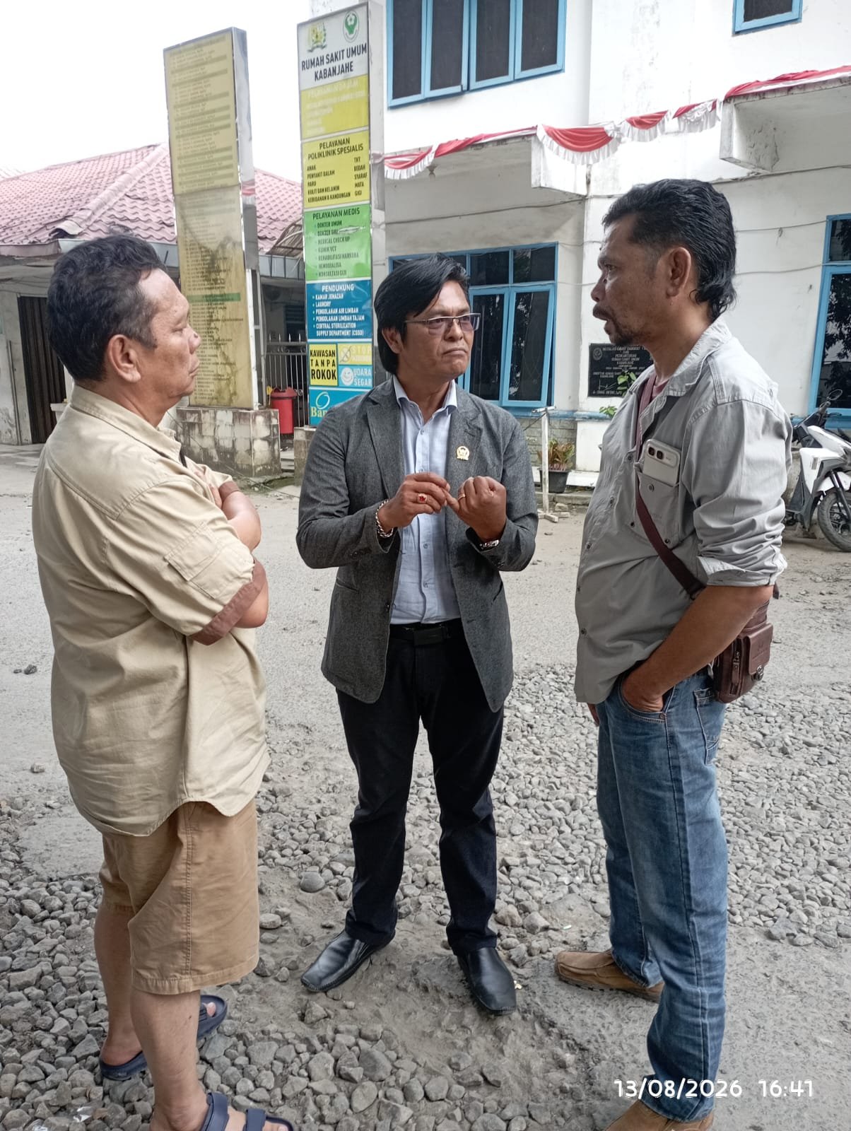 lsm kcbi soroti keracunan massal mbg sman 1 karo. - thewasesanews.com
