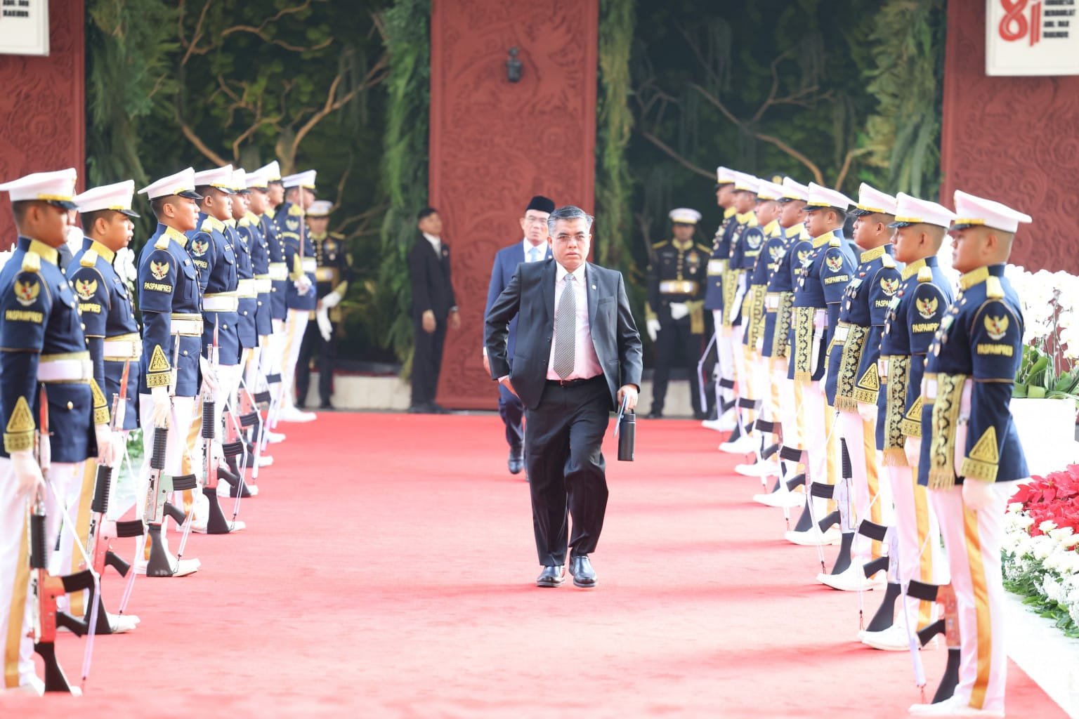 presiden prabowo tegaskan pelindungan pekerja. - thewasesanews.com