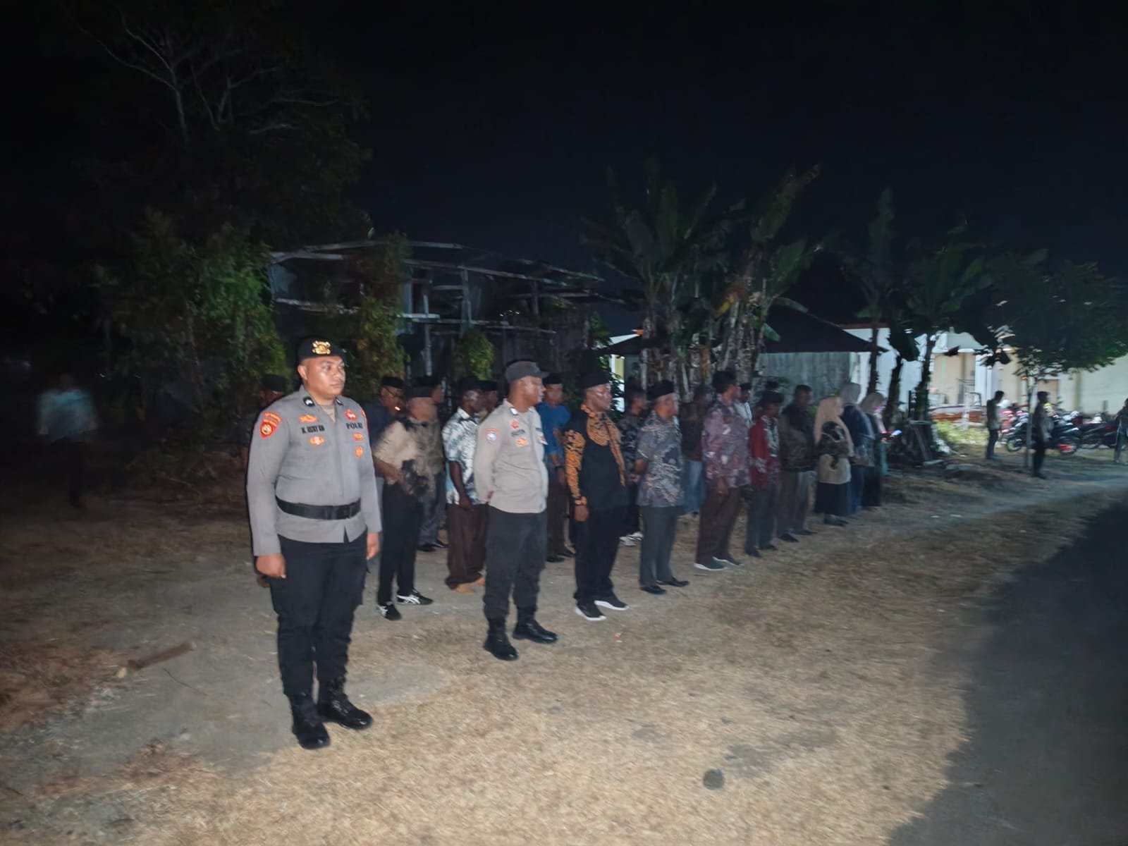 apel kehormatan dan renungan suci peringati hut ri di patani. - thewasesanews.com