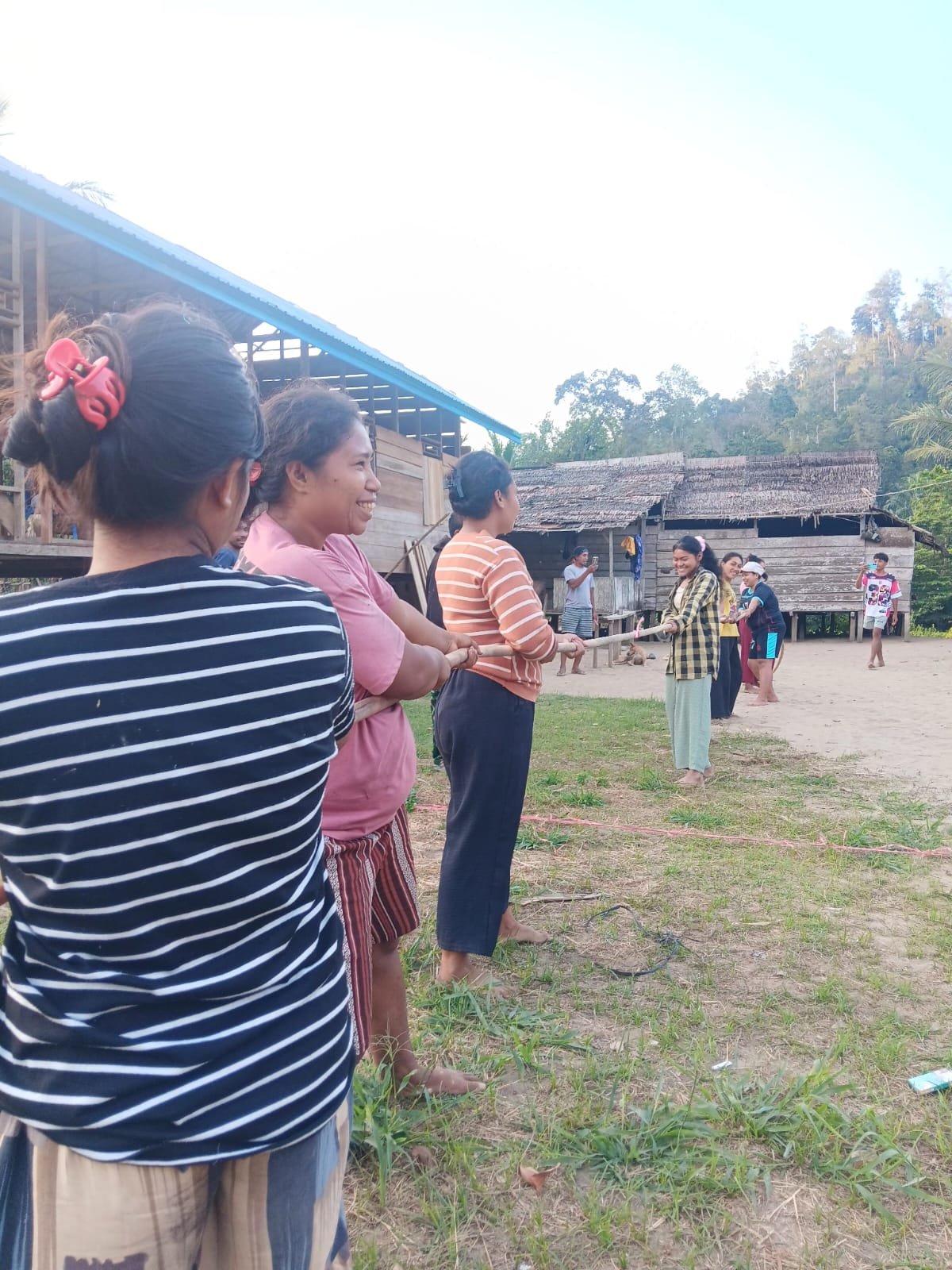 warga dusun kulo gelar upacara bendera hut ri 81 perdana. - thewasesanews.com