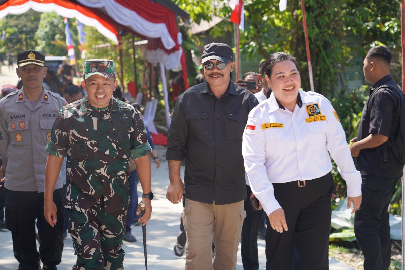 danrem 132 tadulako resmikan jembatan garuda. - thewasesanews.com