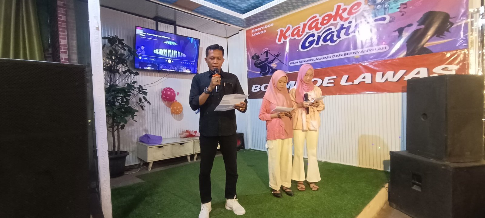 sweet seventeen putri waketum gann berlangsung hangat. - thewasesanews.com