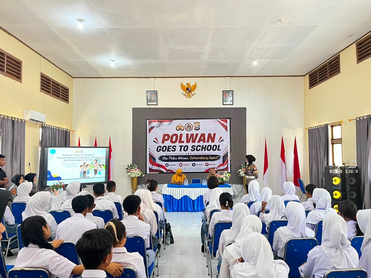 polwan polres halteng gelar goes to school. - thewasesanews.com