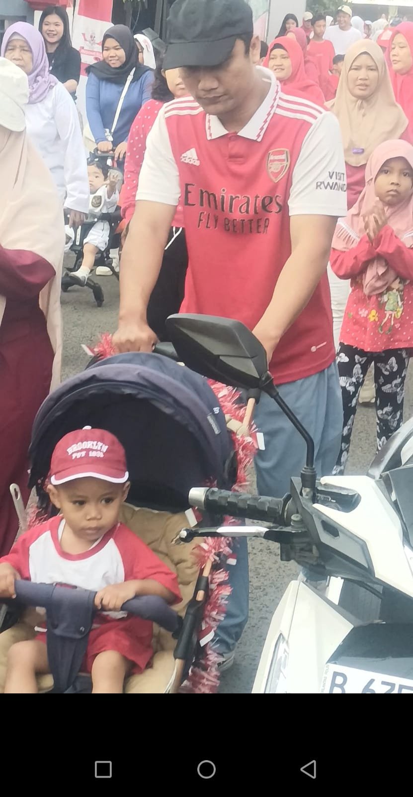 pesta rakyat paguyuban rw 01 cinere meriah. - thewasesanews.com