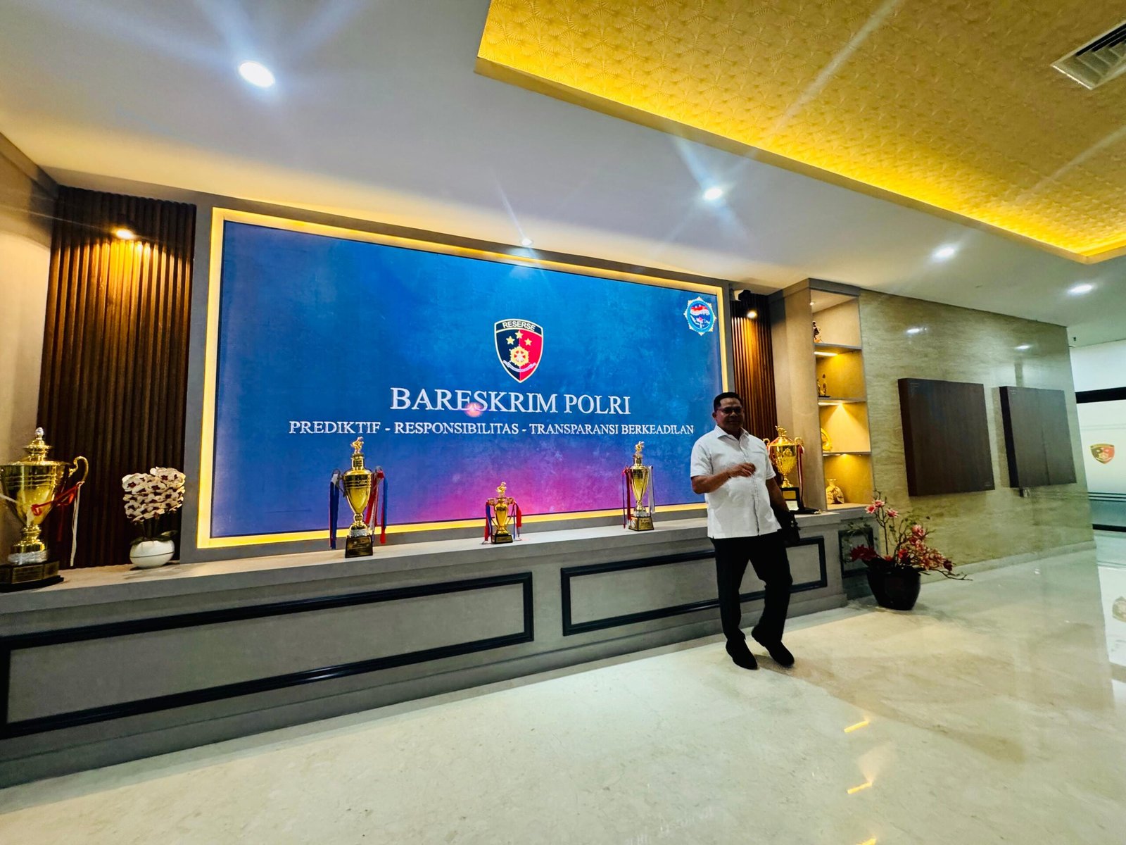 lbh sib sampaikan dumas tambang ilegal halmahera utara. - thewasesanews.com