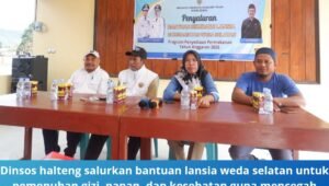 dinsos halteng salurkan bantuan lansia weda selatan. - thewasesanews.com