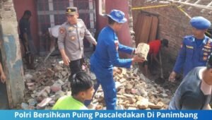 polri bersihkan puing pascaledakan di panimbang pandeglang. - thewasesanews.com