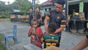 satgas yonif 645 gty olahraga bersama warga benawa. - thewasesanews.com