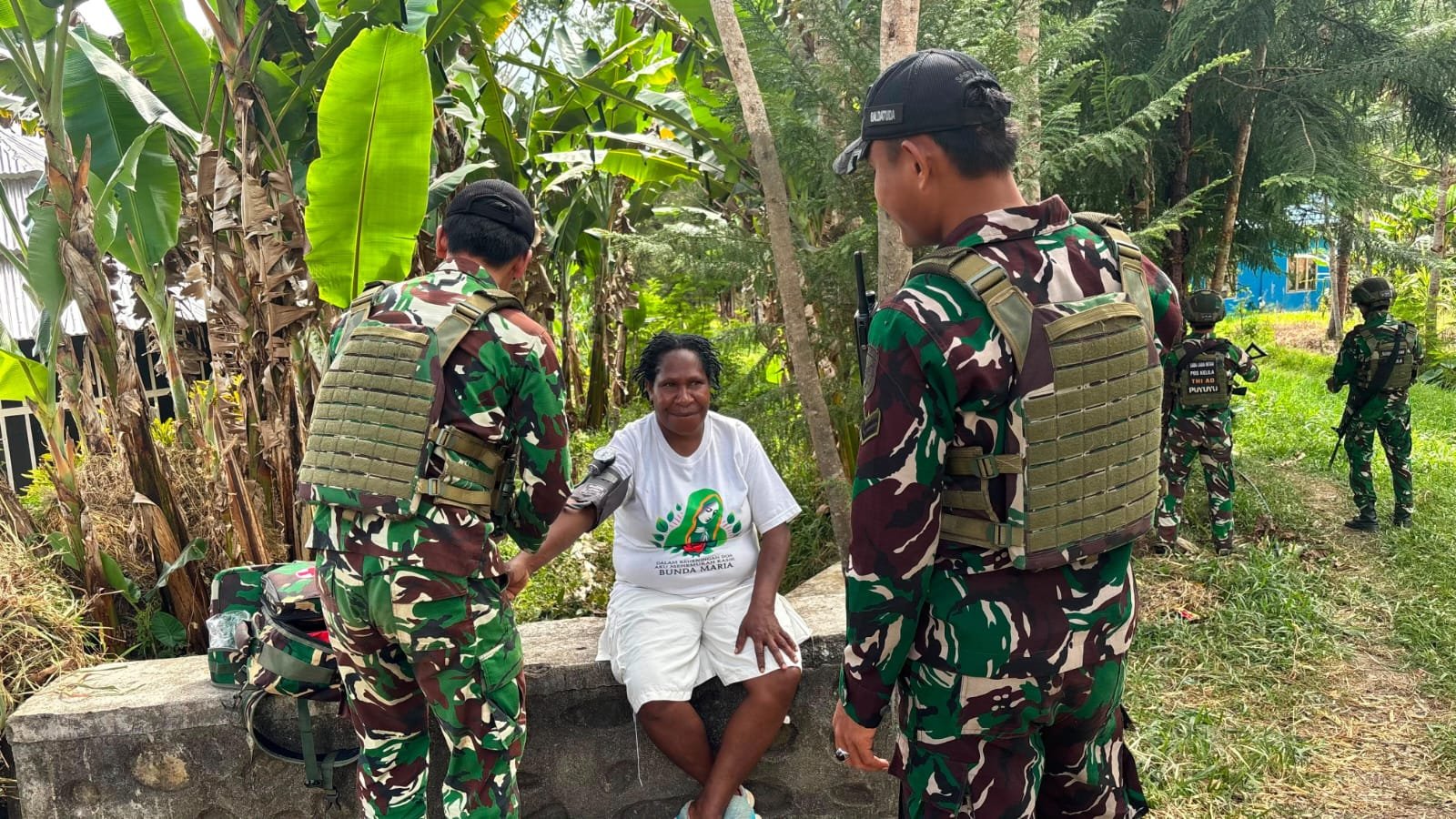 pelayanan kesehatan keliling satgas yonif 645 gty. - thewasesanews.com