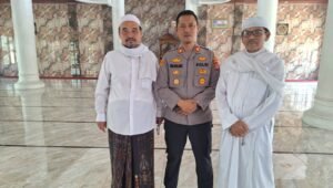 kapolsek tigaraksa gelar shalat jumat keliling. - thewasesanews.com