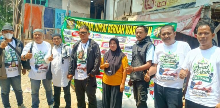 pjbw berbagi di kampung pemulung bintara jaya. - thewasesanews.com