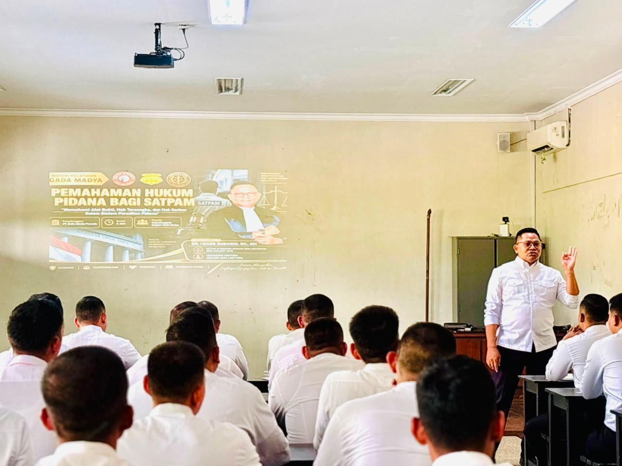pembekalan hukum praktis satpam gada madya. - thewasesanews.com