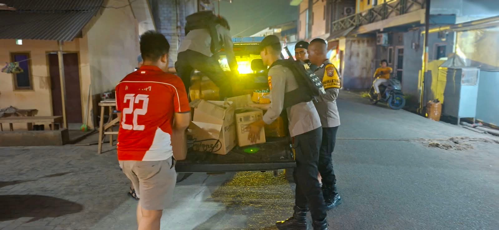 tim siber miras polres halteng amankan 668 kemasan miras. - thewasesanews.com