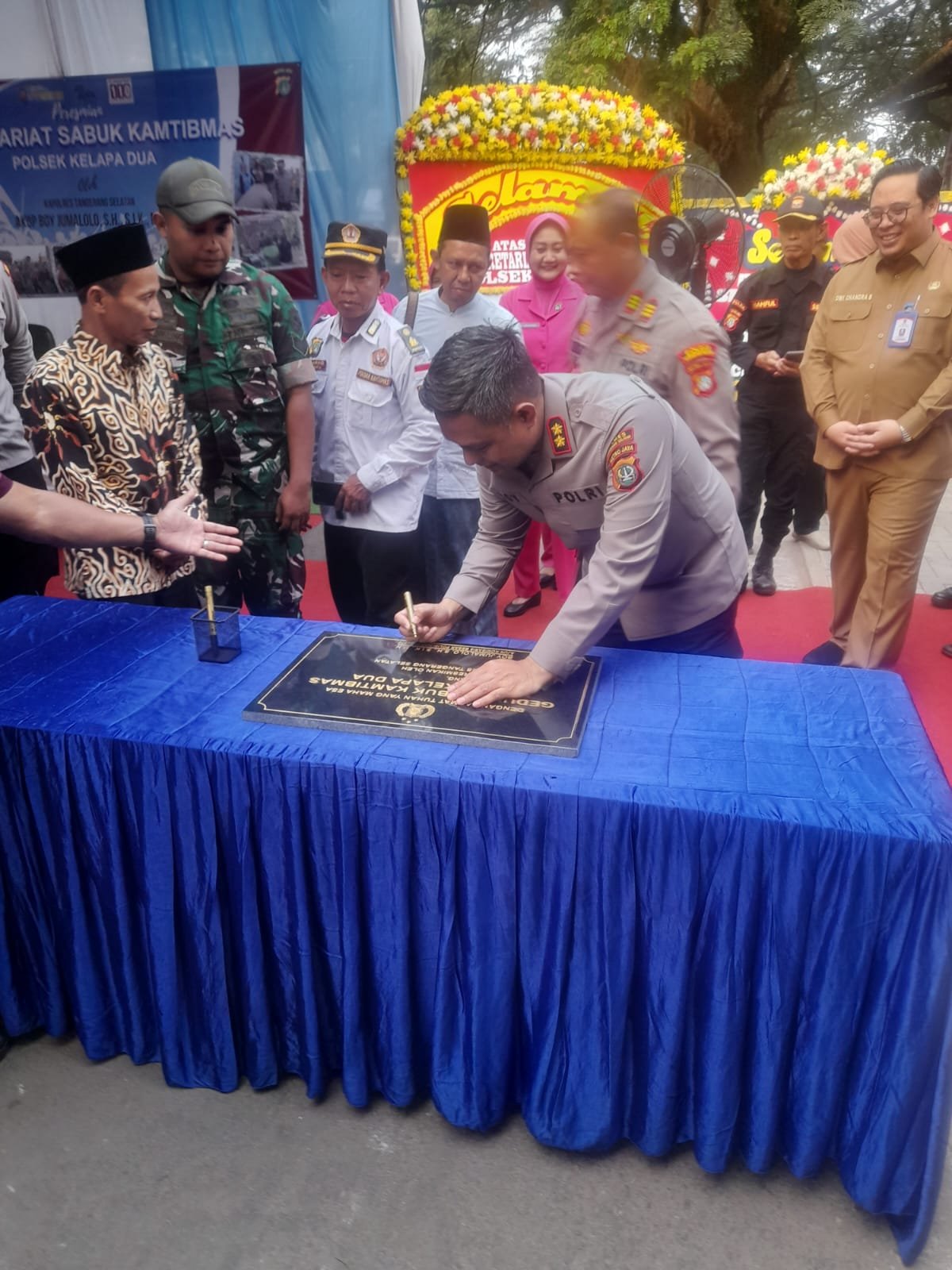 polsek kelapa dua resmikan sekretariat sabuk kamtibmas. - thewasesanews.com