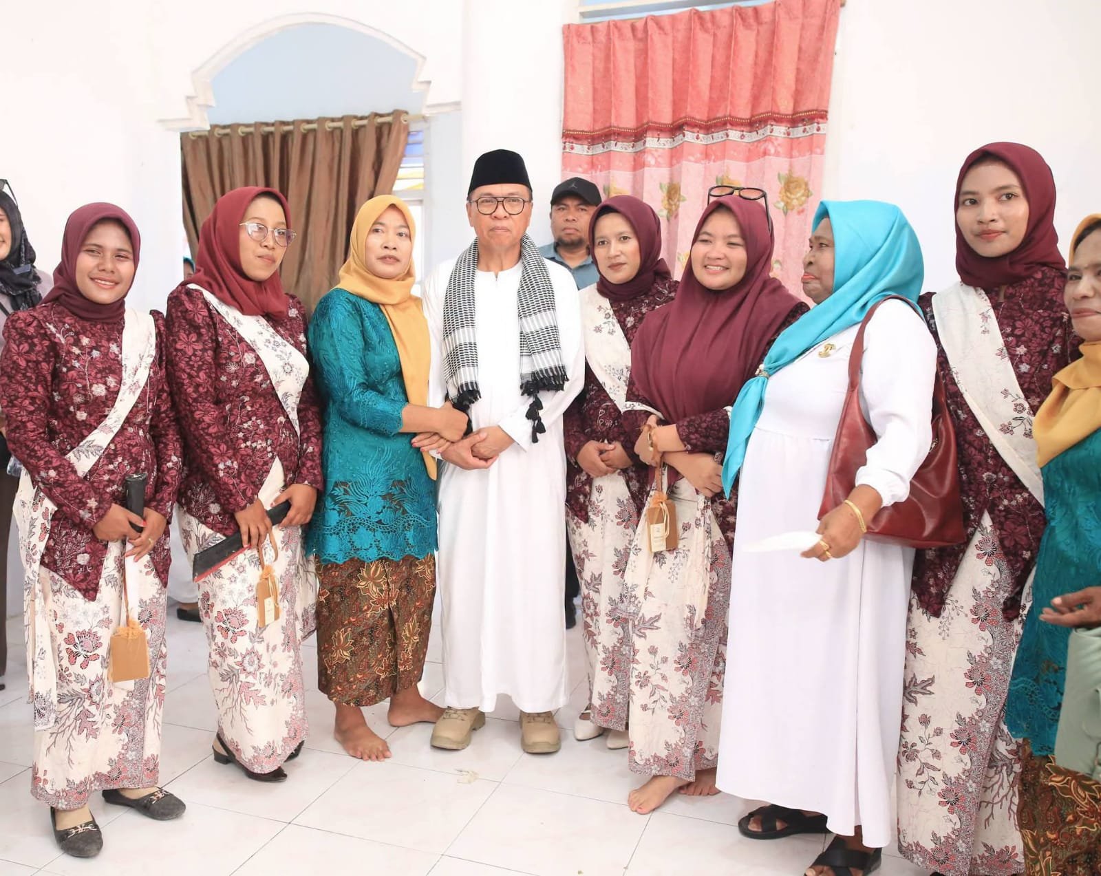 bupati halteng dan bupati haltim hadiri fanten maulid nabi. - thewasesanews.com