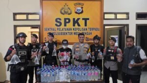siber miras polres halteng amankan 417 kemasan miras. - thewasesanews.com