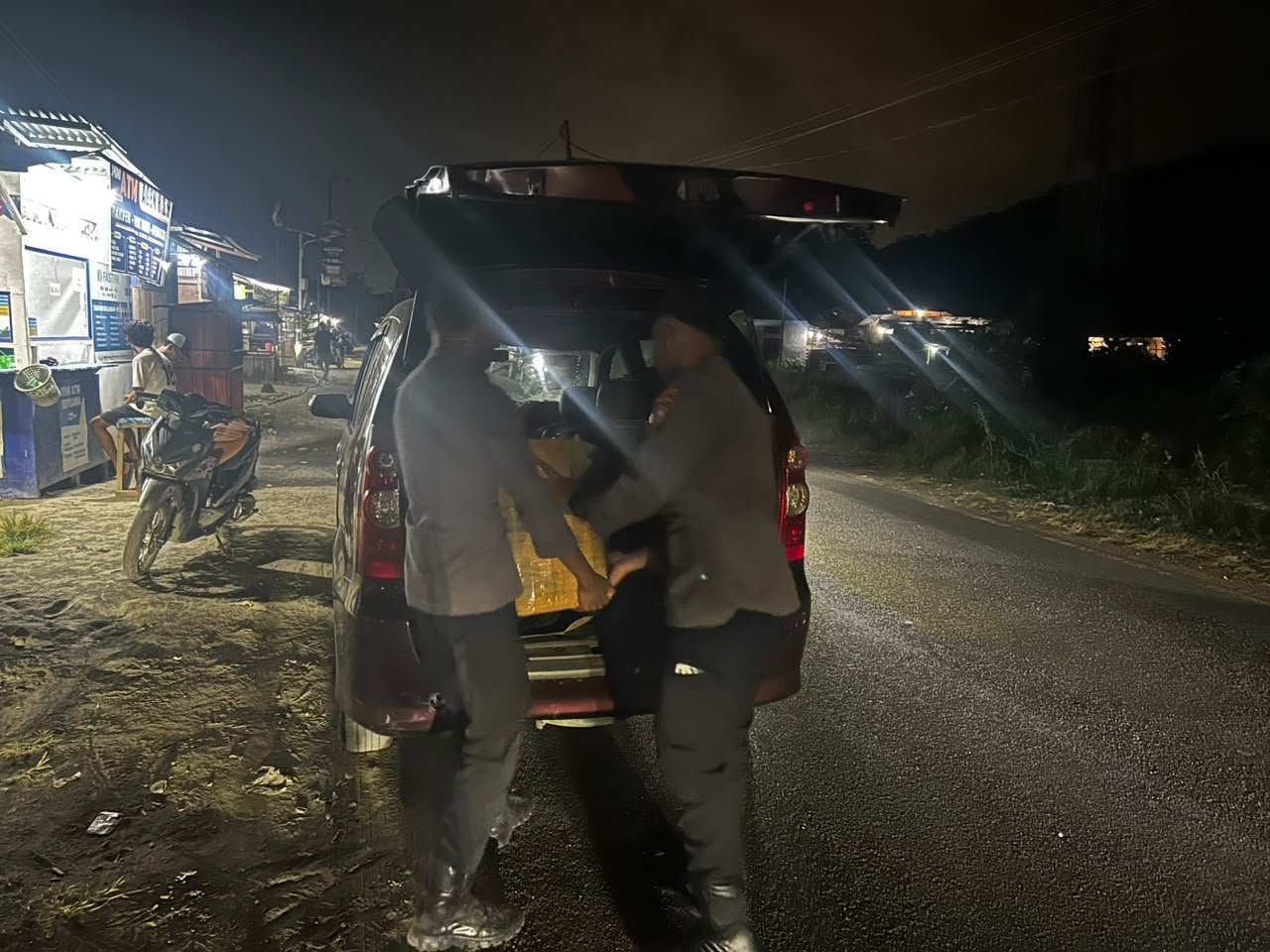 siber miras polres halteng amankan 417 kemasan miras. - thewasesanews.com