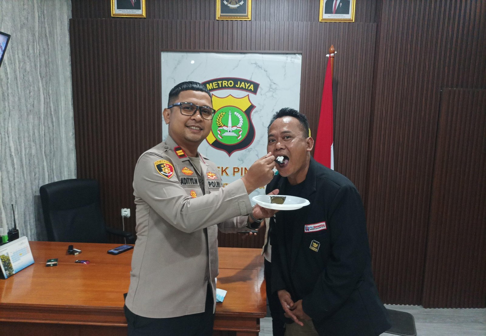 kapolsek pinang terima kejutan fwji. - thewasesanews.com