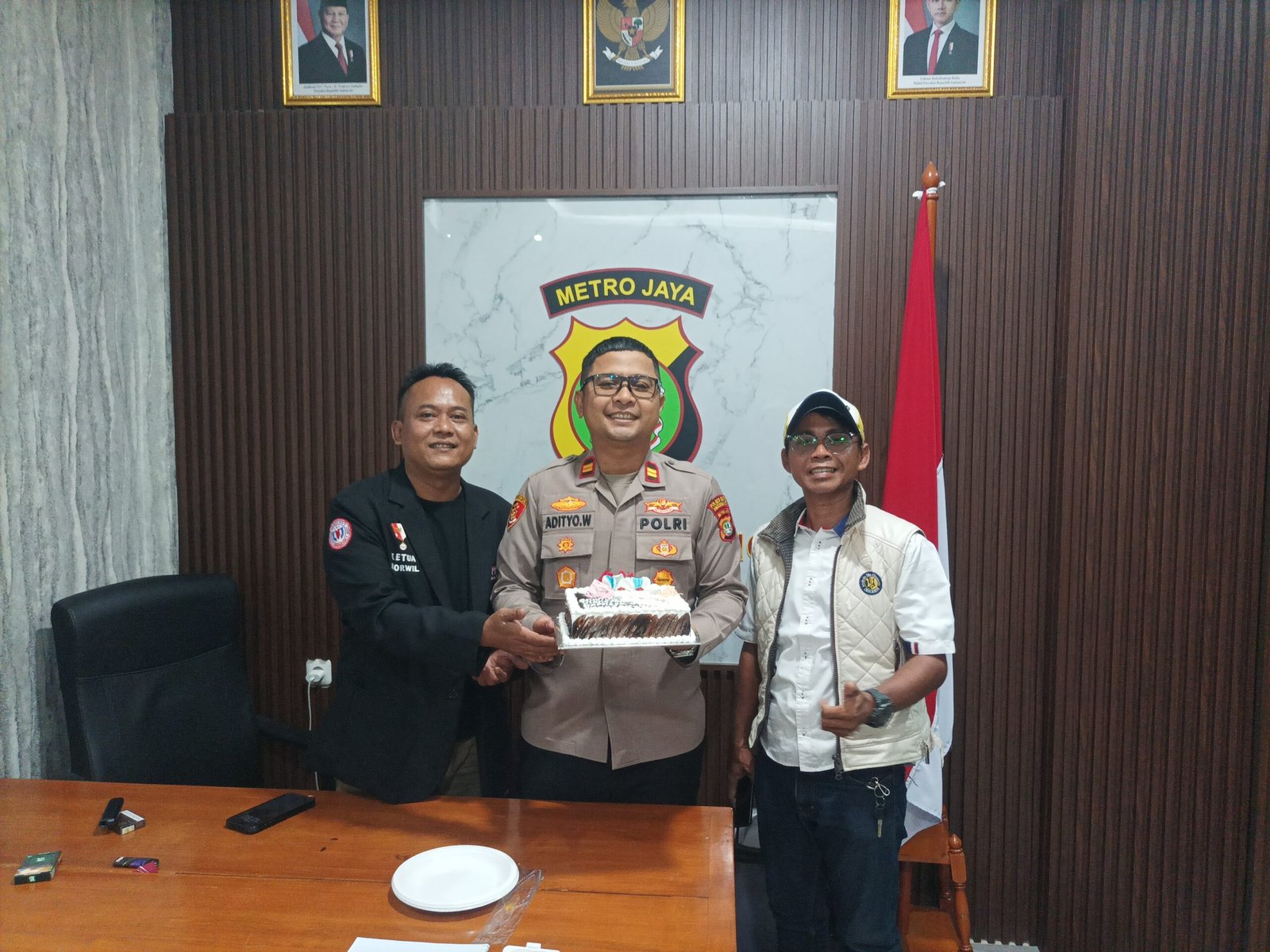 kapolsek pinang terima kejutan fwji. - thewasesanews.com