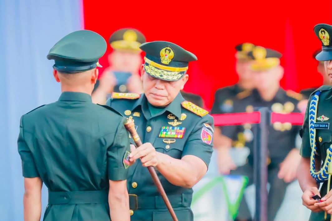 pangdam pattimura lantik prajurit muda. - thewasesanews.com