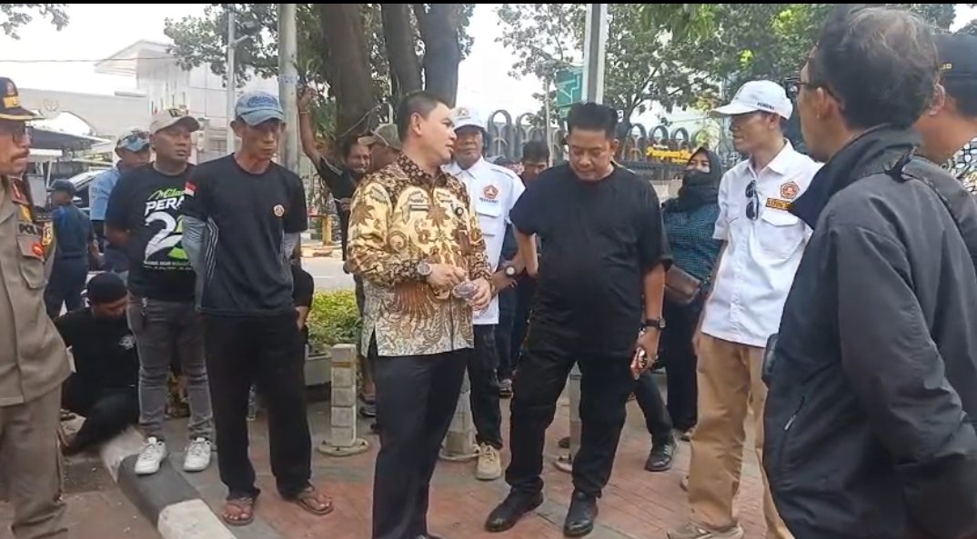 aksi warga cni kembangan jakbar. - thewasesanews.com