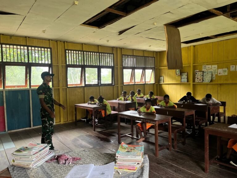 Satgas Yonif 645 GTY Pos Muara Nawa. - thewasesanews.com