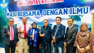Bupati Halteng Ikram Malan Sangadji Penguji Tesis Unkhair. - thewasesanews.com