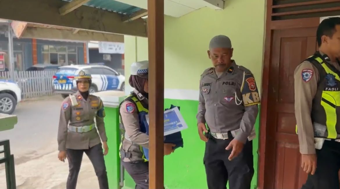 Bansos Warakawuri Polantas Halmahera Tengah. - thewasesanews.com
