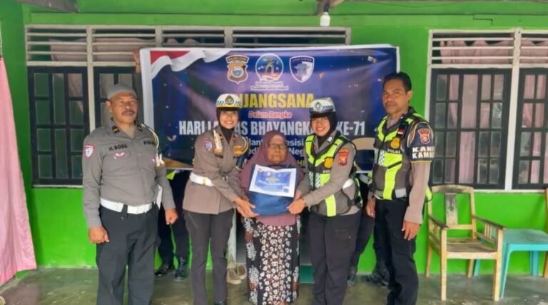 Bansos Warakawuri Polantas Halmahera Tengah. - thewasesanews.com